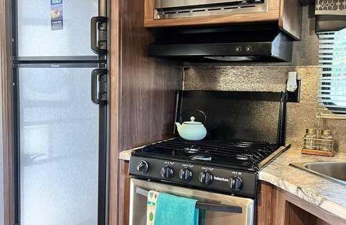 Largo Apartment | Luxury RV Camper near Clearwater Beaches
