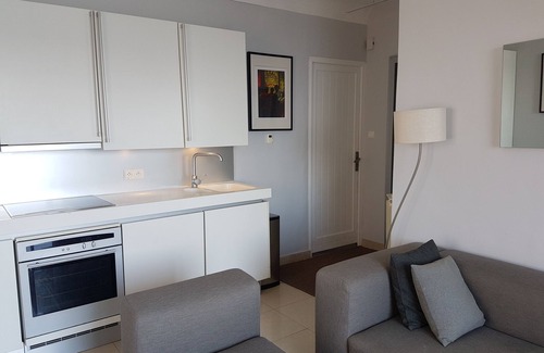 Villefranche-sur-Mer Apartment | Luxury Sea-fronted Apartment with Large South Facing Terrace
