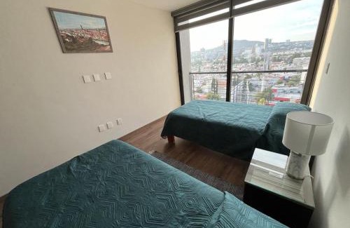 Leon Apartment | Luxury, security, infinity pool, view, centric