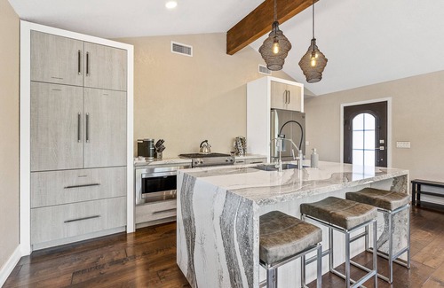 Sedona House | Luxury Sedona zen home, totally remodeled, views, hiking trails & labyrinth!