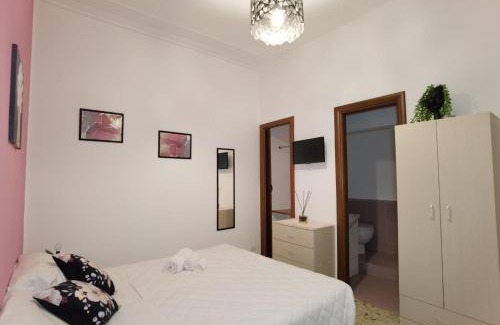 Ognina House | Luxury Sisters House "La Buganvilla"
