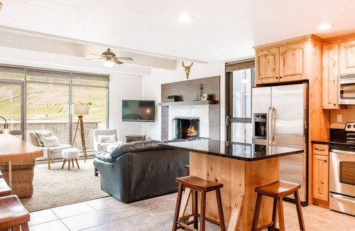 East Village at Copper Condo | Luxury Ski In/Ski Out Condo Sleeps 7 W/Slopeside View & Wood-Burning Fireplace