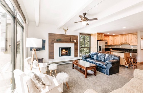 East Village at Copper Condo | Luxury Ski In/Ski Out Condo Sleeps 7 W/Slopeside View & Wood-Burning Fireplace