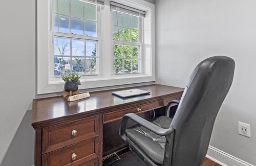 Alexandria West House | Luxury Spacious Alexandria Home | Minutes to DC!