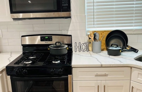 Queens House | Luxury Spacious Home Nearby JFK