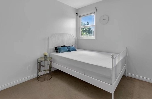 McMillan House | Luxury & Spacious House air-conditioned