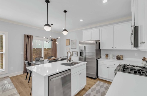 Spartanburg House | Luxury Stay 2 min to Downtown, King Beds BRAND NEW