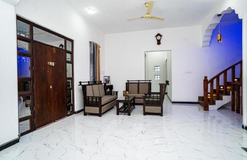 Eravur Pattu House | Luxury Stay Near Pasikuda
