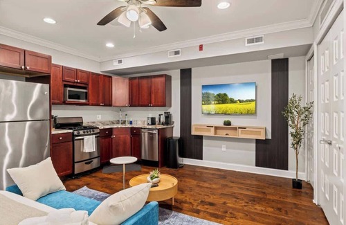 Northern Liberties Apartment | Luxury Studio | 1 Bed | Northern Liberties