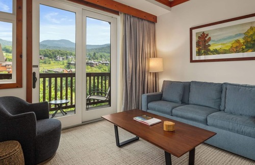 Stowe Area Cabin | Luxury Studio at Spruce Peak Lodge – Stunning 4th-Floor Mountain Views, Steps to the Lifts!"