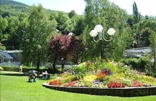 Brides-les-Bains Apartment | Luxury Studio With Easy Access To The 3 Valleys In A Beautiful Spa Town.