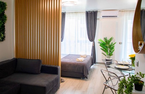 Mamaia-Sat Apartment | Luxury Studio Nord10 Mamaia Nord-100m from the beach!