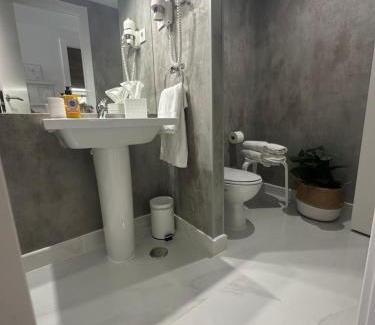 Recoletos Apartment | Luxury Studio Retiro Park & Prado Museum