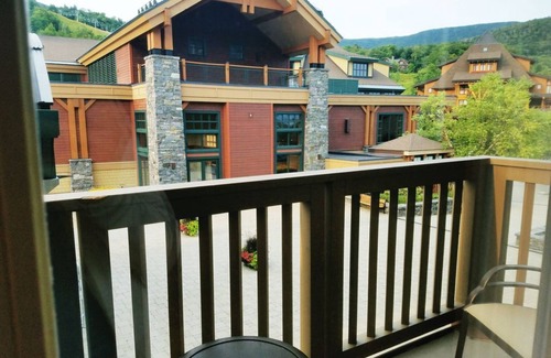 Stowe Area Condo | Luxury Studio Ski-in Ski-Out, Hiking, Mtn Biking, Golf, Fishing