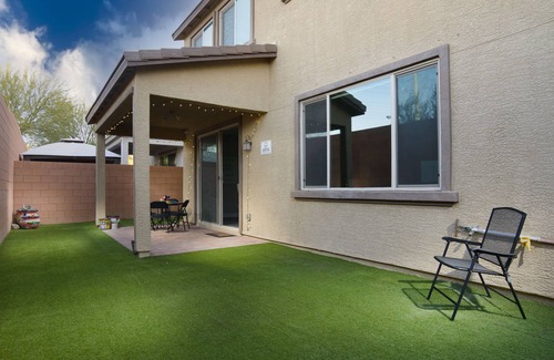 Rhodes Ranch House | Luxury Style Vacation|10 min from major destinations| Family friendly home