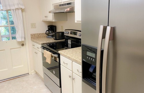 Vestavia Hills Apartment | Luxury & stylish 2BR apartment in the center of city