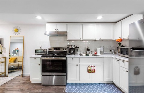 Central Business District Condo | Luxury Suite by Prudential Ctr & 7min to EWR Airpt