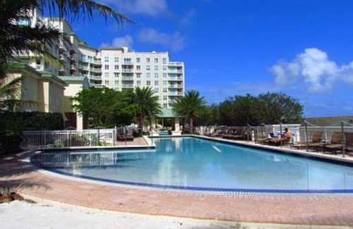 Boynton Beach Condo | LUXURY Suite by the Beach!