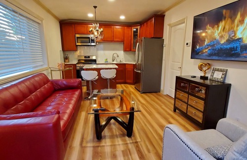Seaside House | Luxury Suite for Two, just minutes to Carmel.