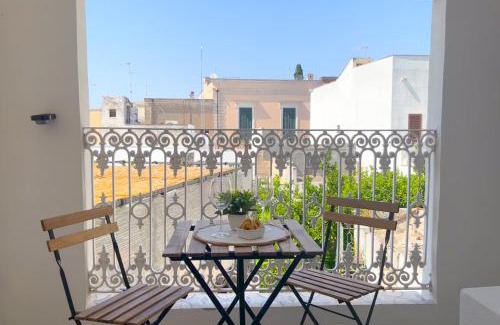 Mesagne Apartment | Luxury Suite - Free WifI - Smart Tv - centro Storico