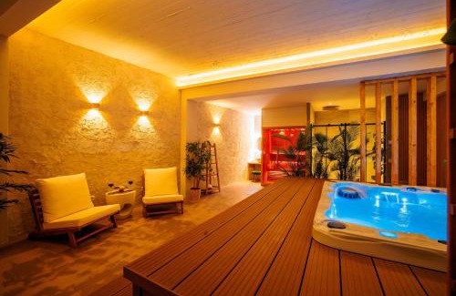 Eindhoven Apartment | Luxury Suite with Sauna & Private Wellness