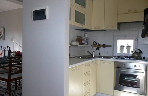 Dorsoduro Apartment | Luxury, sunny 1 bedroom apartment with large panoramic roof terrace.