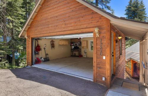 Kingswood Estates House | Luxury Tahoe Escape Minutes to Northstar Beaches and Lake
