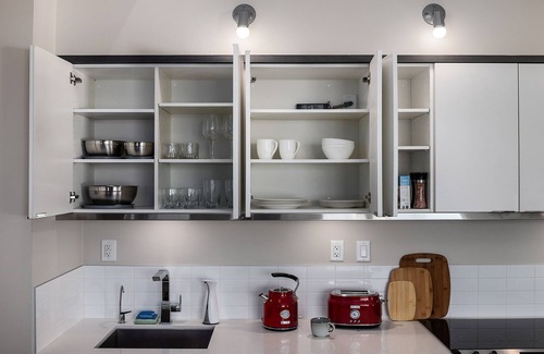 Kelowna Central Business District Condo | Luxury Top Floor 2 bdrm Condo in Downtown Kelowna