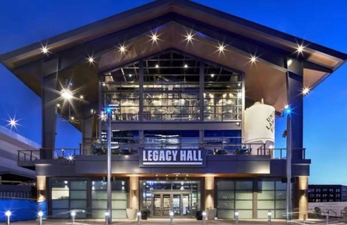 Legacy Park Apartment | Luxury tower with view in charming Plano with AC, fitness room, WiFi wash/