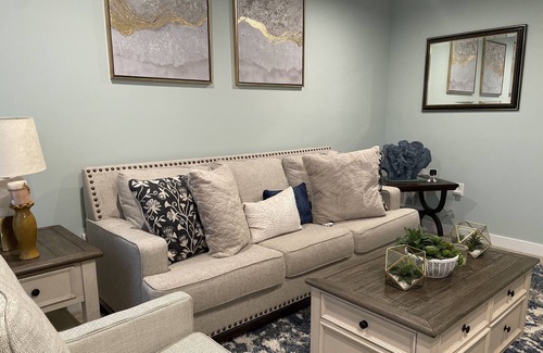 North Chesterfield House | Luxury townhome w/Private guest floor