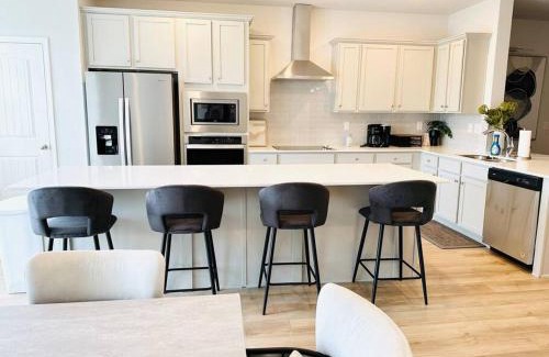 Fayetteville House | Luxury Townhome in Fayetteville