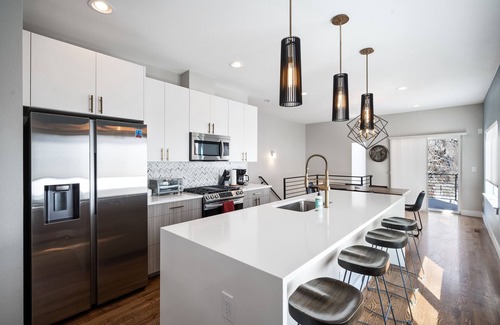 Jefferson Park House | Luxury Townhome in the Heart of the Mile High City
