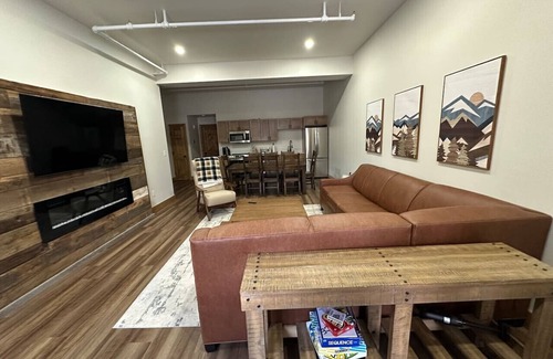 Wilmington House | Luxury Townhome Unit 104