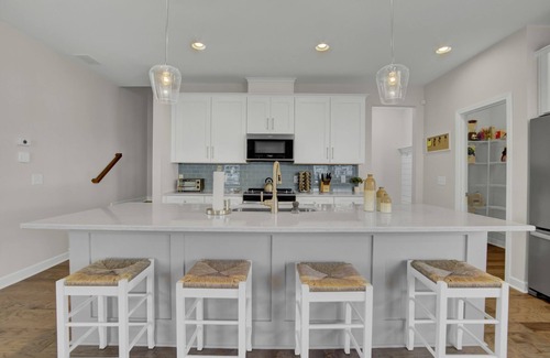 Johns Island House | Luxury Townhome with 2 King Suites - 20 minutes from Beach & Downtown