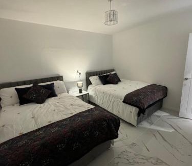 Burnley Apartment | Luxury Travis House