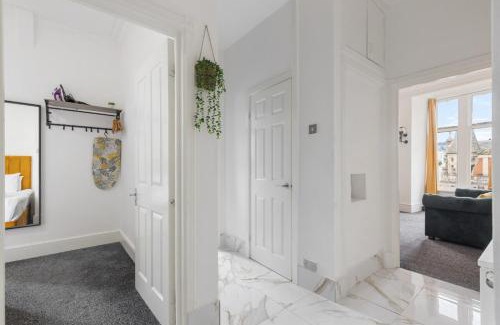 City of Westminster Apartment | Luxury Two Bedroom Apartment in Oxford Street 10GS