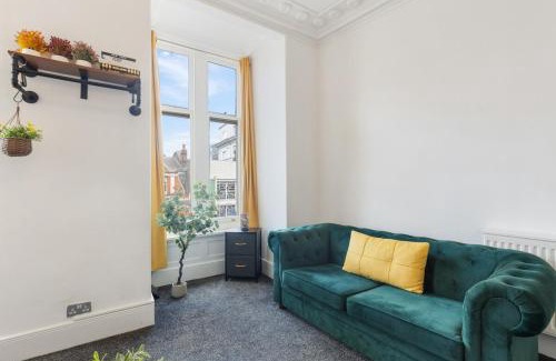 City of Westminster Apartment | Luxury Two Bedroom Apartment in Oxford Street 10GS