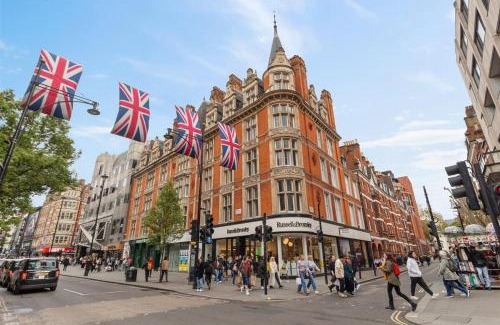 City of Westminster Apartment | Luxury Two Bedroom Apartment in Oxford Street 10GS