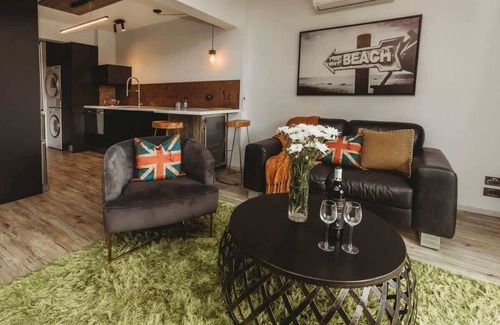 New Plymouth Apartment | Luxury Two-Bedroom Apartment in New Plymouth