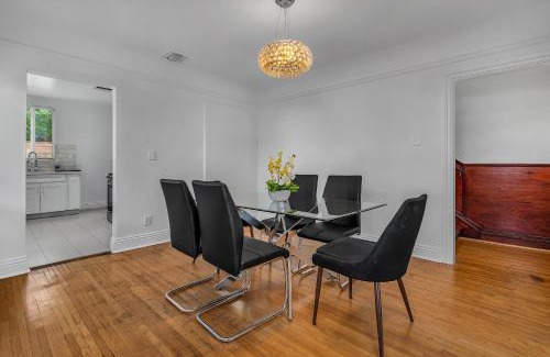 Melrose Apartment | Luxury Two Story 2-Bedroom & Office Near West Hollywood