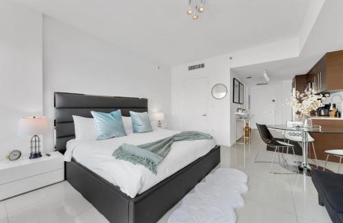 Downtown Miami Apartment | Luxury Unit W Residences Brickell