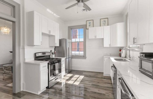 Mid-City House | Luxury Updated 1BD | Streetcar Line | Parade Route