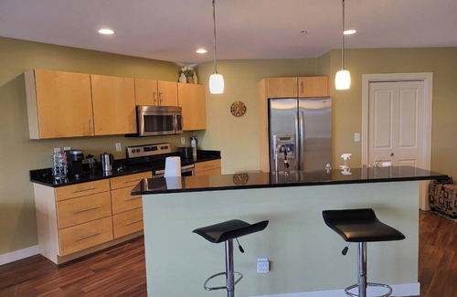 Saint Joseph Condo | Luxury Vacation Condo on Water, Walk to Beaches, Parks, Playgrounds. St Joseph