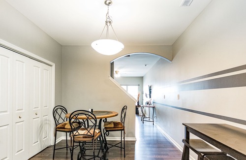 Southeast Raleigh House | Luxury Vacation Home in Raleigh, North Carolina