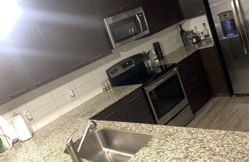 Downtown Decatur Apartment | Luxury vacation