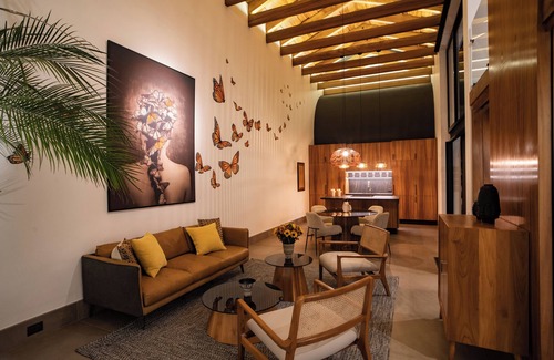 Antigua Guatemala Villa | LUXURY VILLA 3 -2 LARGE BEDROOMS