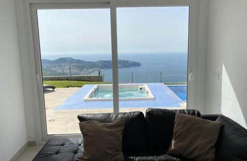 Almunecar Villa | Luxury villa with 360 Panoramic Views Heated Pool Spa
