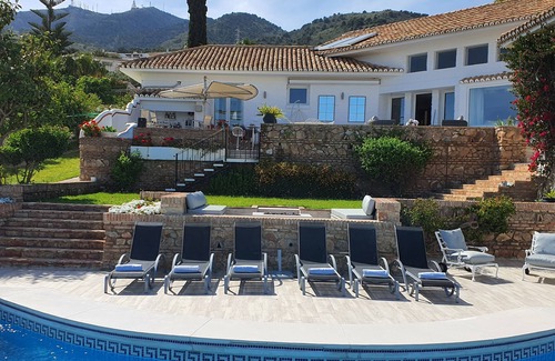 Rancho Domingo Villa | LUXURY VILLA IN MALAGA WITH HEATED POOL