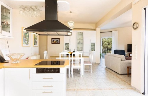 Xiro Chorio Villa | Luxury Villa in Rethymno with Jacuzzi