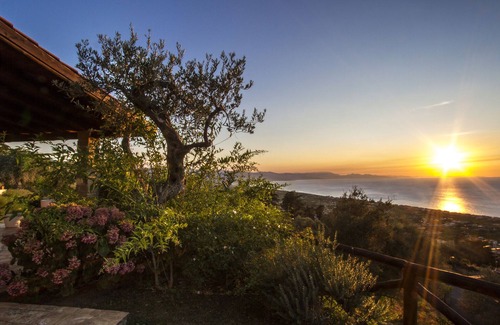 Catute Villa | Luxury villa in the hills 10 minutes from the sea of ​the head of Orlando